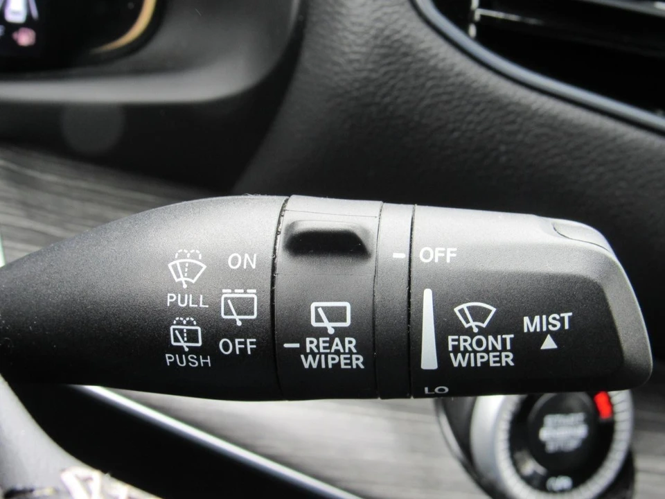 2024 Jeep WS Wagoneer - Image 25 of 31