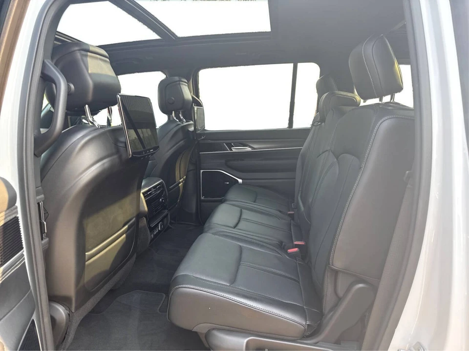 2024 Jeep WS Wagoneer - Image 10 of 21