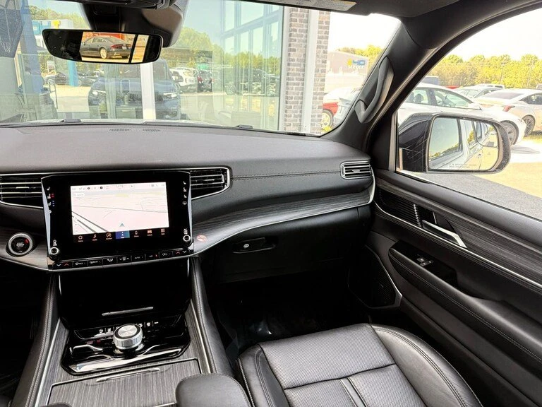 2024 Jeep WS Wagoneer - Image 10 of 19