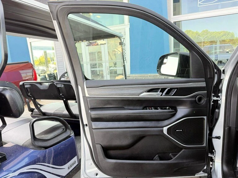 2024 Jeep WS Wagoneer - Image 6 of 19