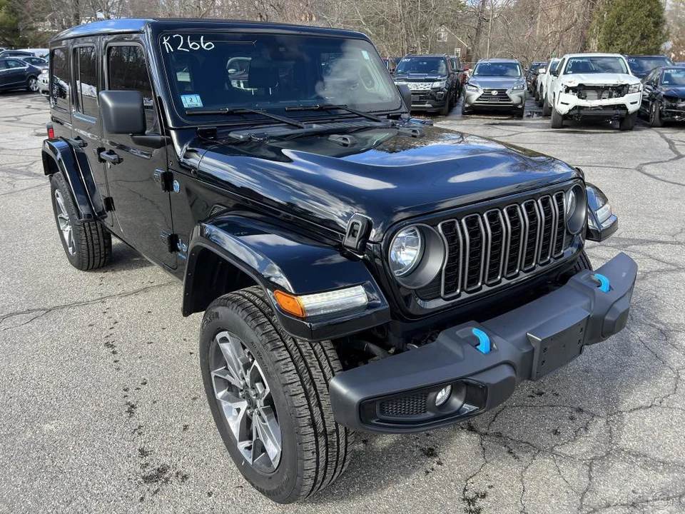 2024 Jeep JL Wrangler - Image 9 of 12