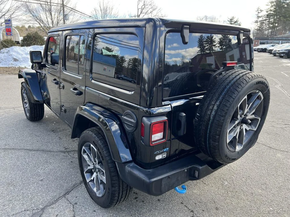 2024 Jeep JL Wrangler - Image 7 of 12