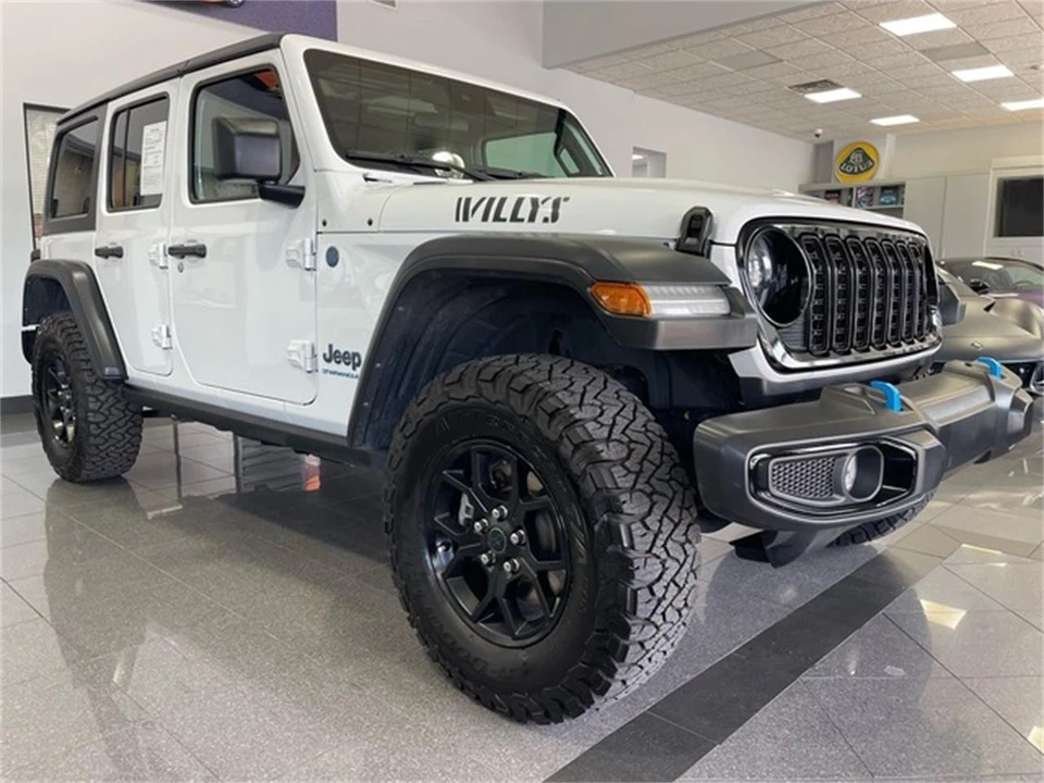 2024 Jeep JL Wrangler - Image 7 of 31
