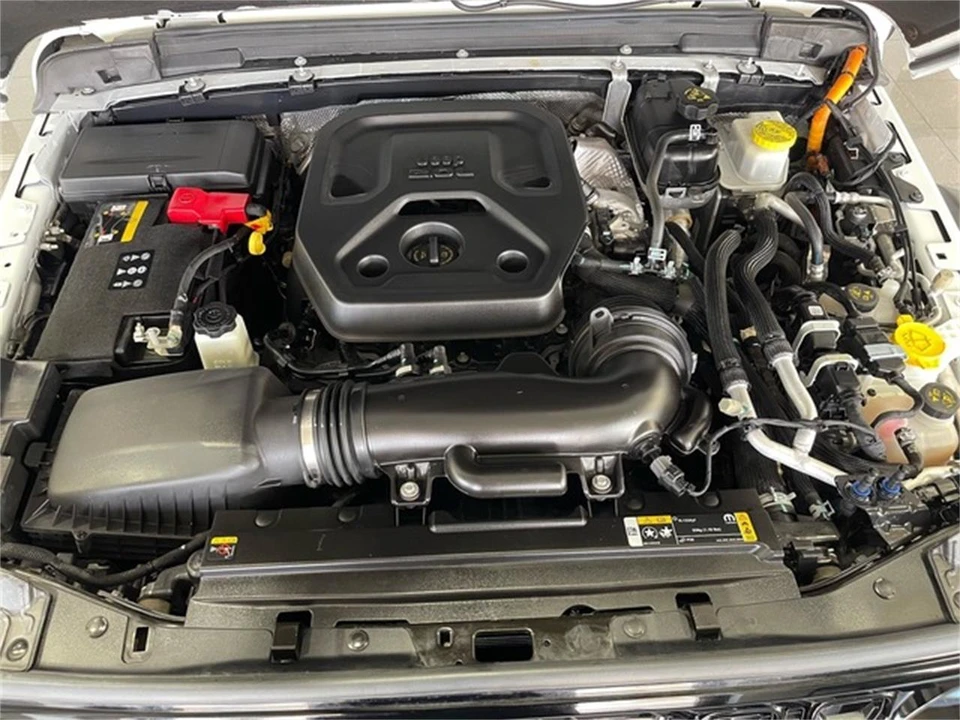 2024 Jeep JL Wrangler - Image 19 of 31