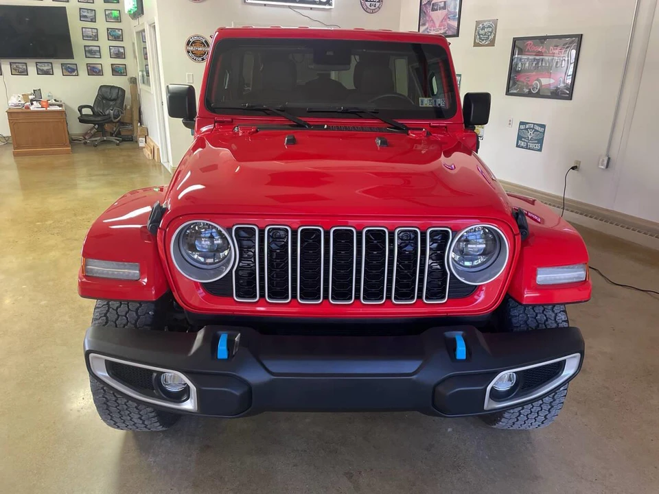 2024 Jeep JL Wrangler - Image 3 of 29