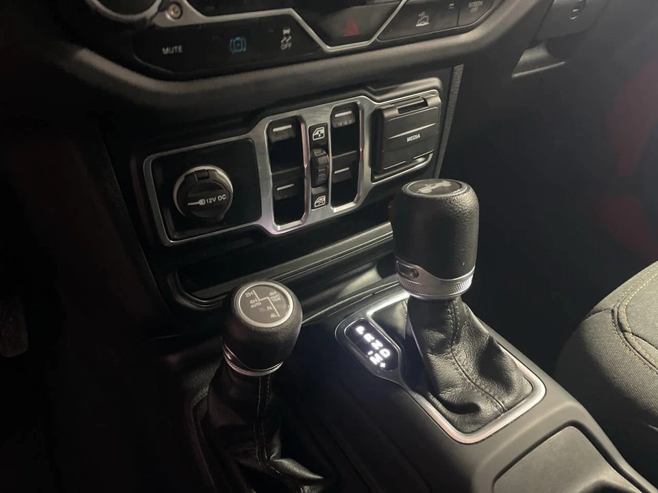 2024 Jeep JL Wrangler - Image 19 of 29
