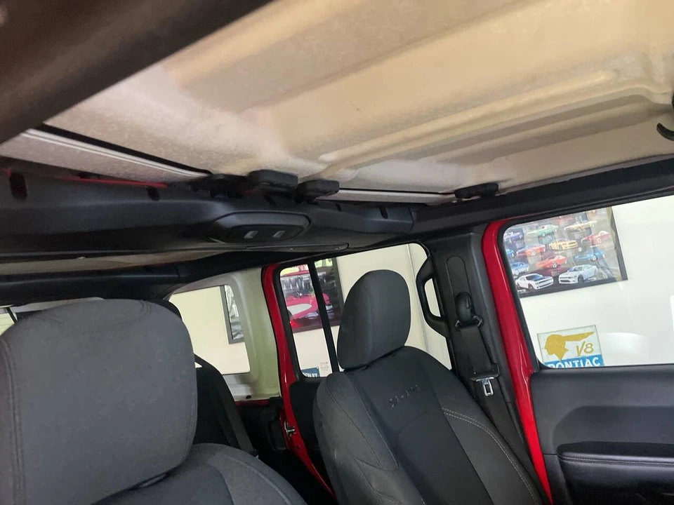 2024 Jeep JL Wrangler - Image 24 of 29