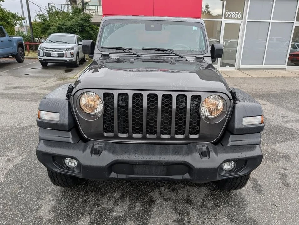 2024 Jeep JL Wrangler - Image 2 of 13