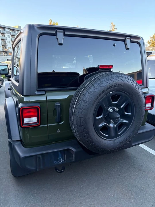 2024 Jeep JL Wrangler - Image 3 of 5