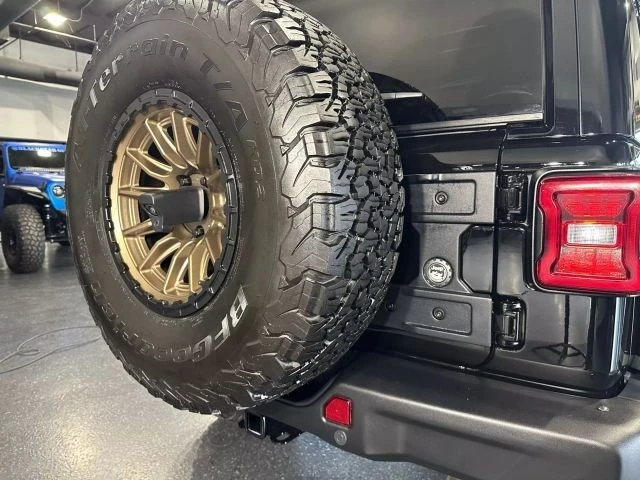 2024 Jeep JL Wrangler - Image 15 of 21