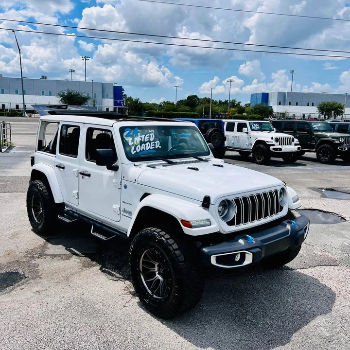 2024 Jeep JL Wrangler - Image 8 of 20
