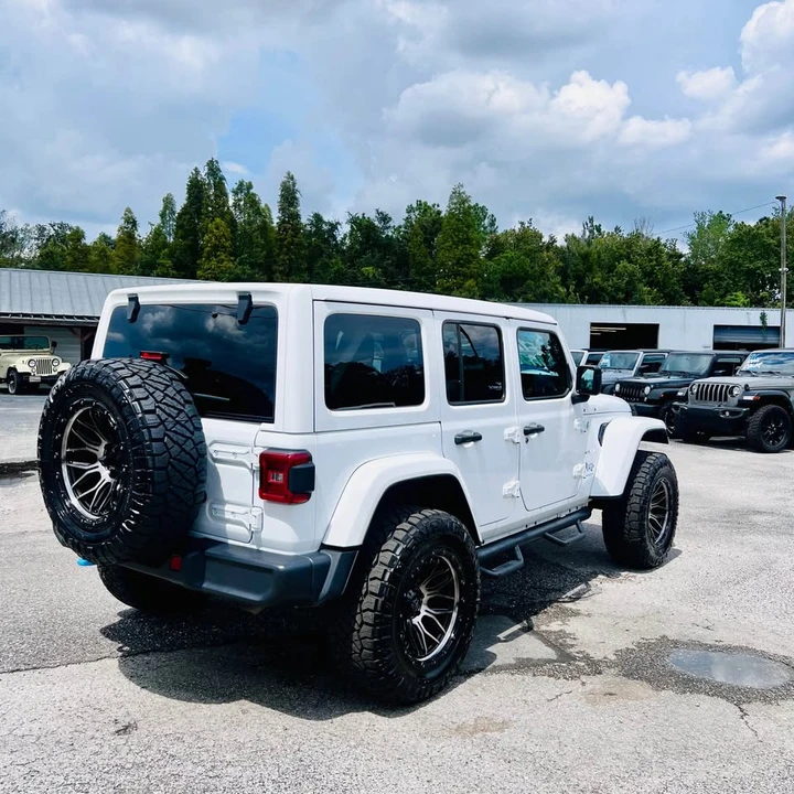 2024 Jeep JL Wrangler - Image 11 of 20