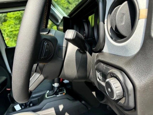 2024 Jeep JL Wrangler - Image 18 of 21