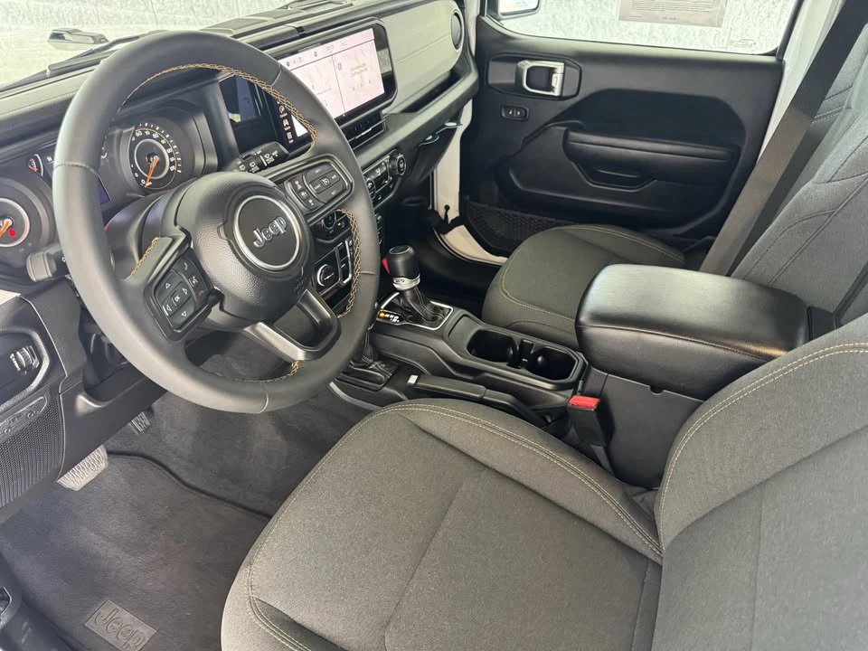 2024 Jeep JL Wrangler - Image 10 of 20