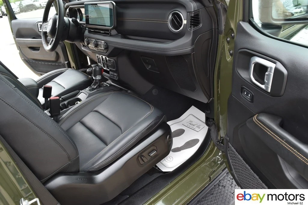 2024 Jeep JL Wrangler - Image 16 of 21