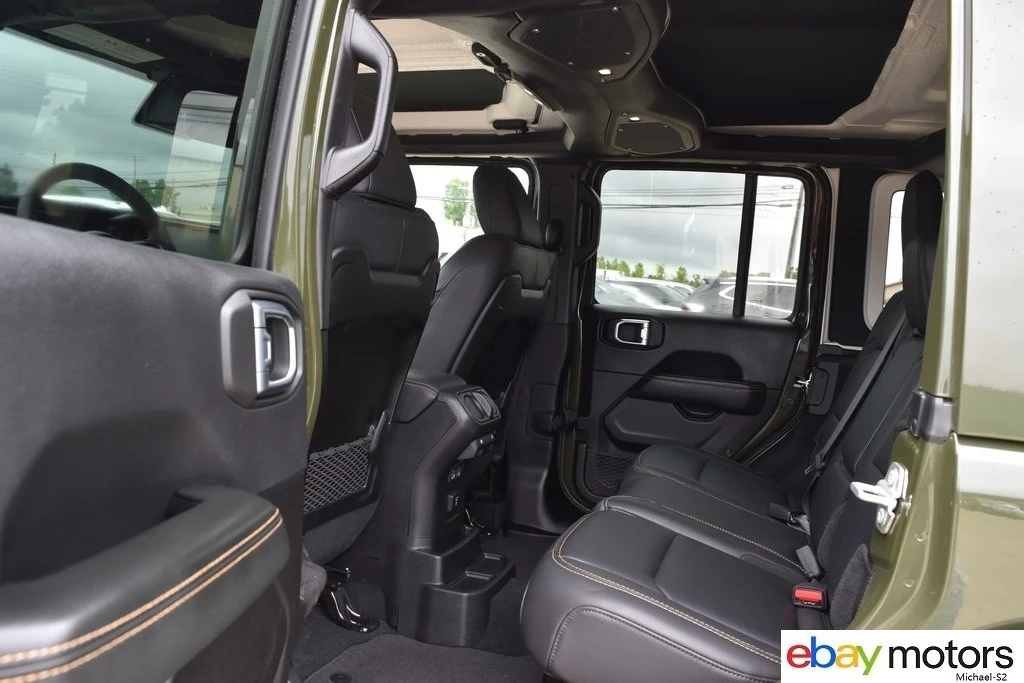 2024 Jeep JL Wrangler - Image 13 of 21
