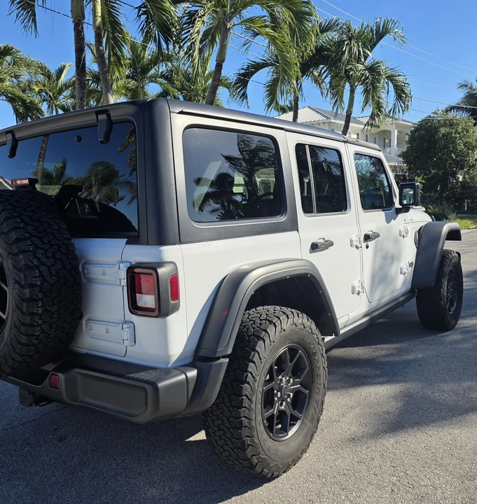 2024 Jeep JL Wrangler - Image 8 of 19