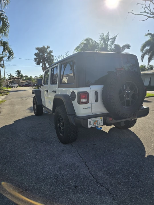 2024 Jeep JL Wrangler - Image 6 of 19