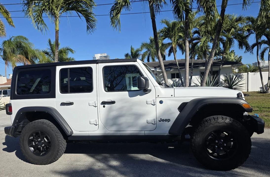 2024 Jeep JL Wrangler - Image 10 of 19