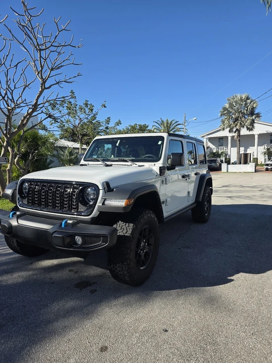 2024 Jeep JL Wrangler - Image 3 of 19