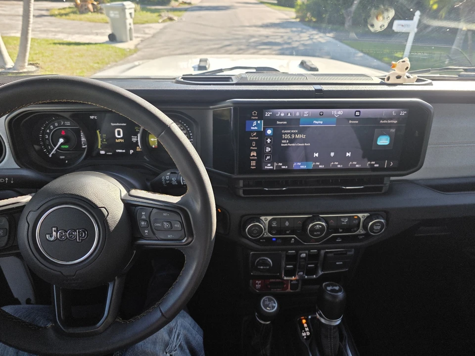 2024 Jeep JL Wrangler - Image 18 of 19