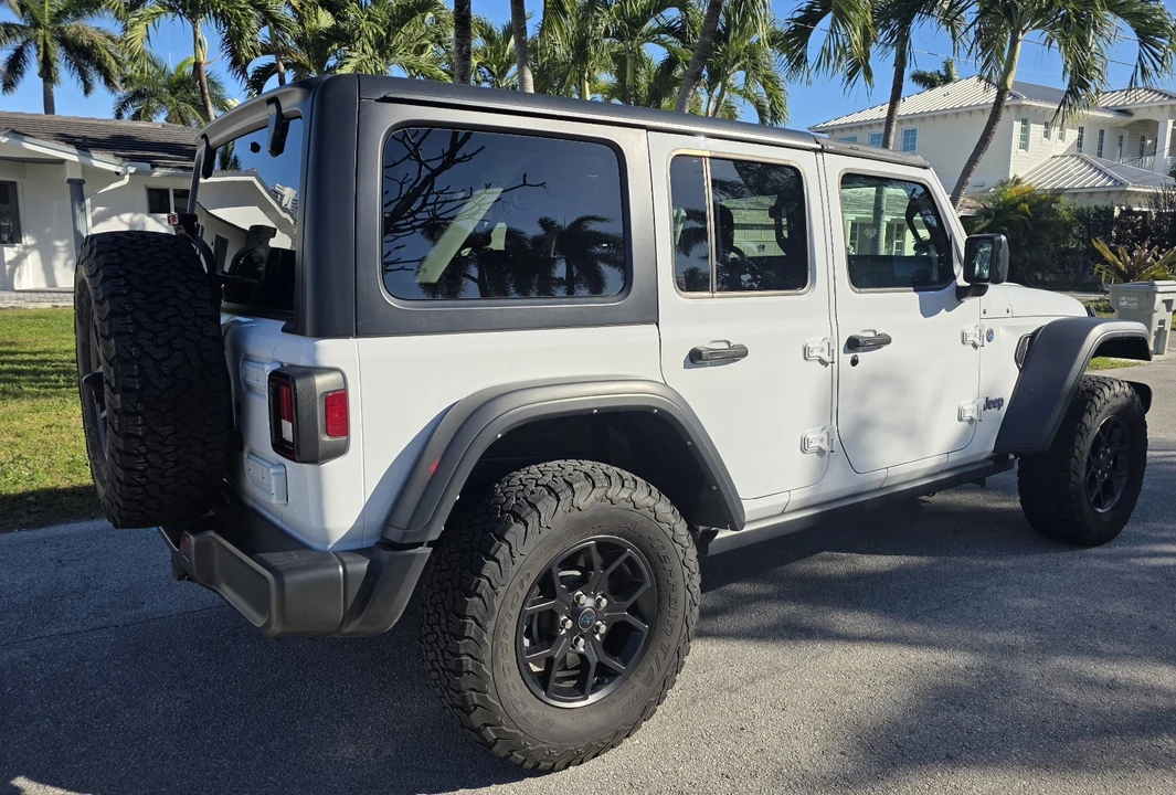 2024 Jeep JL Wrangler - Image 9 of 19
