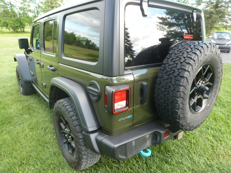 2024 Jeep JL Wrangler - Image 5 of 15