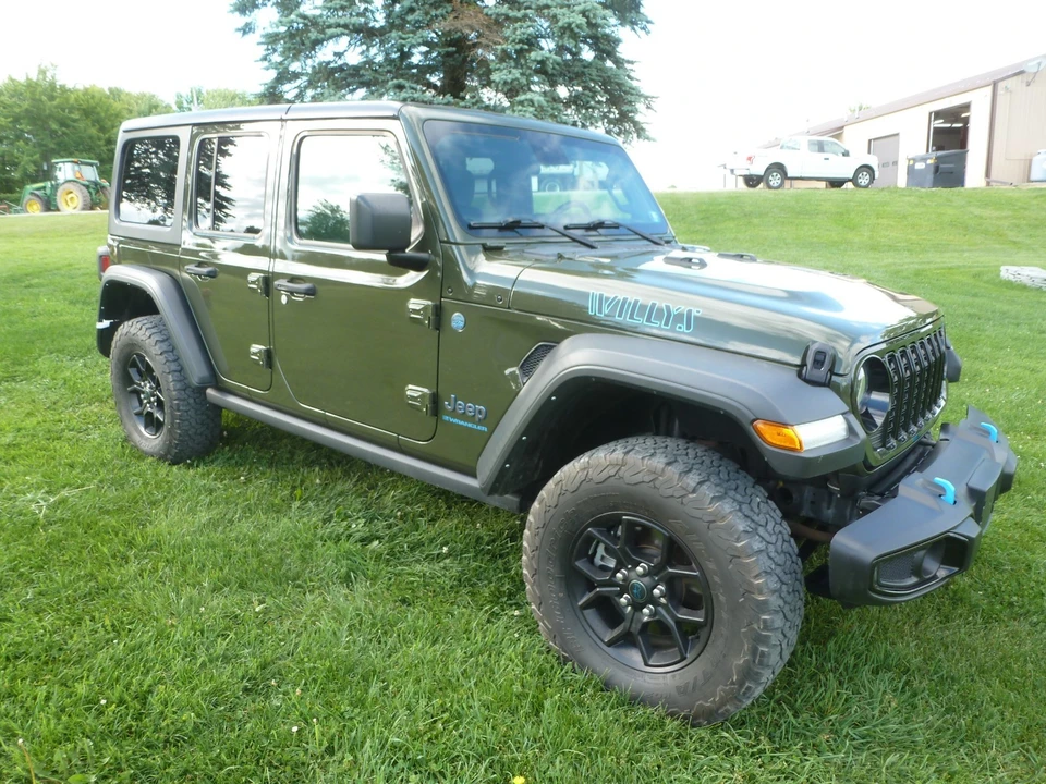 2024 Jeep JL Wrangler - Image 3 of 15