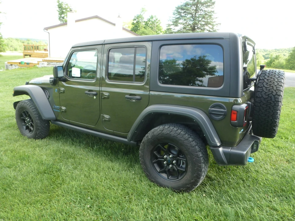 2024 Jeep JL Wrangler - Image 6 of 15