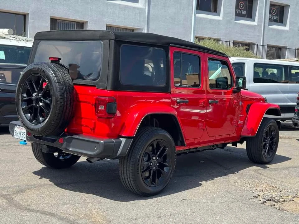 2024 Jeep JL Wrangler - Image 13 of 20