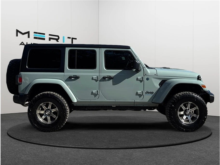 2024 Jeep JL Wrangler - Image 10 of 21