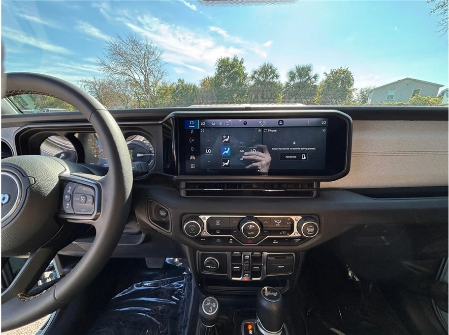 2024 Jeep JL Wrangler - Image 11 of 21
