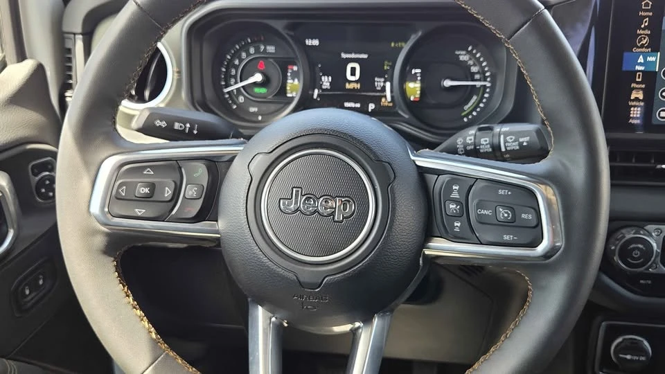 2024 Jeep JL Wrangler - Image 14 of 19