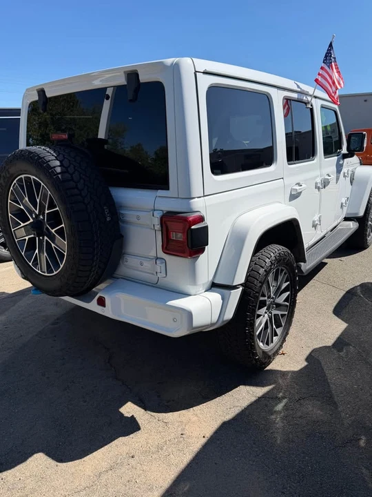 2024 Jeep JL Wrangler - Image 3 of 16