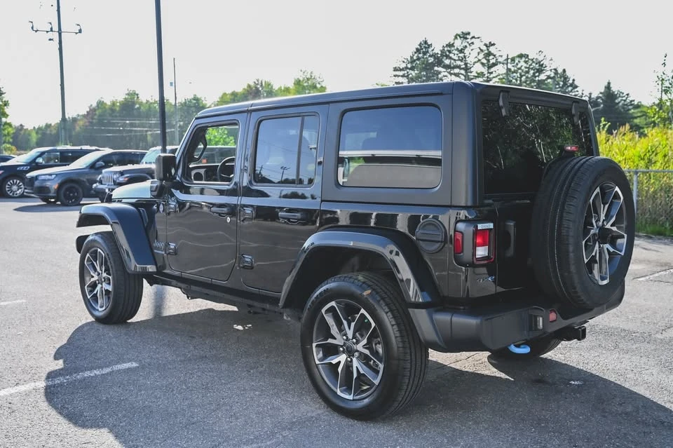 2024 Jeep JL Wrangler - Image 4 of 19