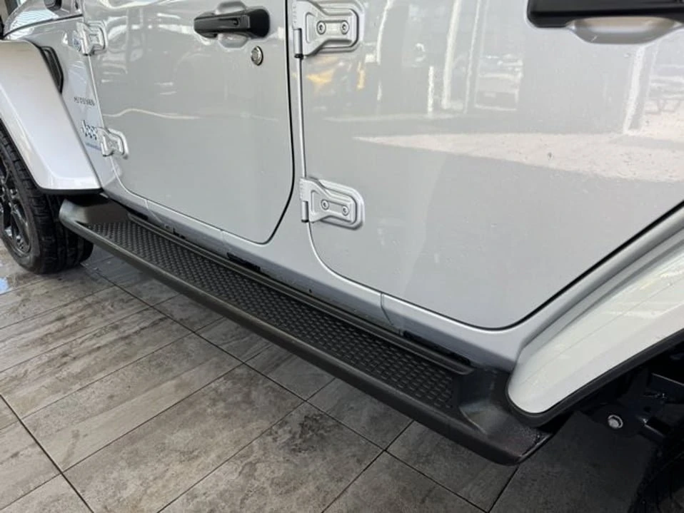 2024 Jeep JL Wrangler - Image 6 of 20