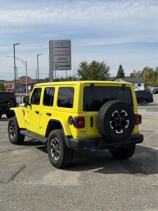 2024 Jeep JL Wrangler - Image 5 of 14
