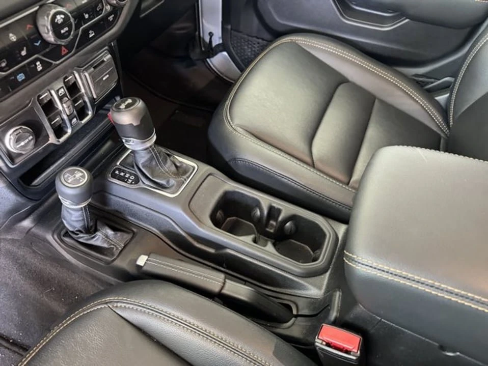 2024 Jeep JL Wrangler - Image 19 of 20