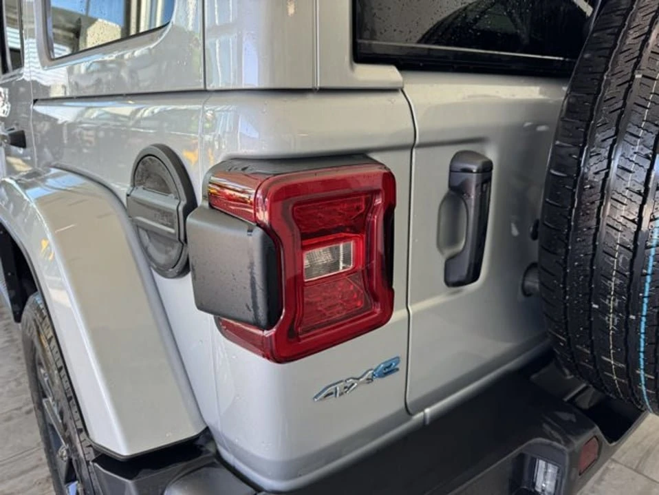 2024 Jeep JL Wrangler - Image 4 of 20