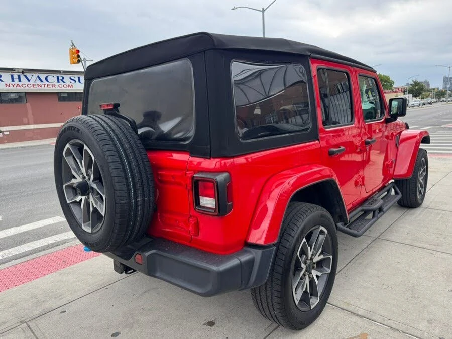2024 Jeep JL Wrangler - Image 7 of 20