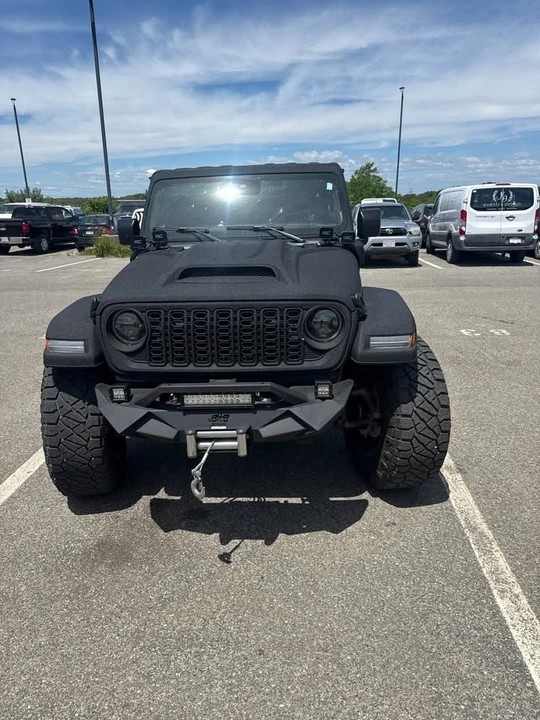 2024 Jeep JL Wrangler - Image 10 of 10