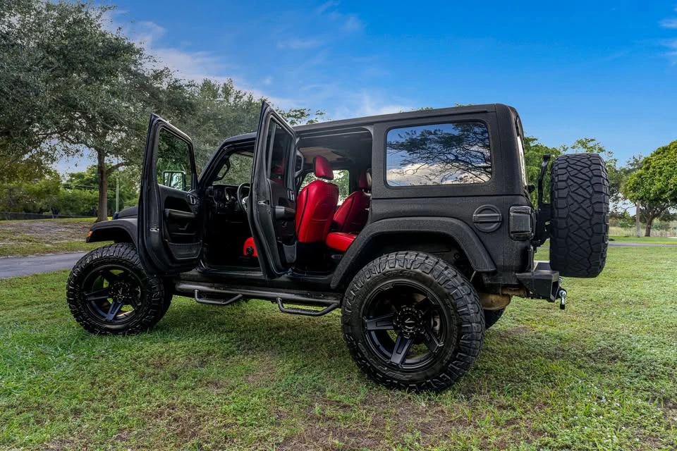2024 Jeep JL Wrangler - Image 6 of 10