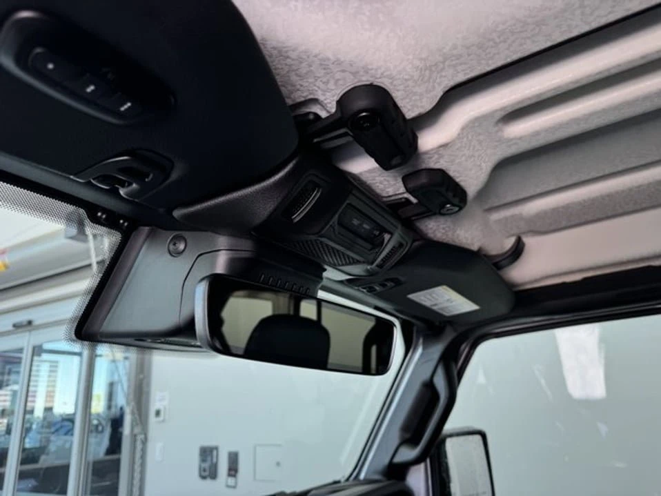 2024 Jeep JL Wrangler - Image 17 of 20