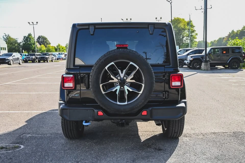 2024 Jeep JL Wrangler - Image 5 of 19