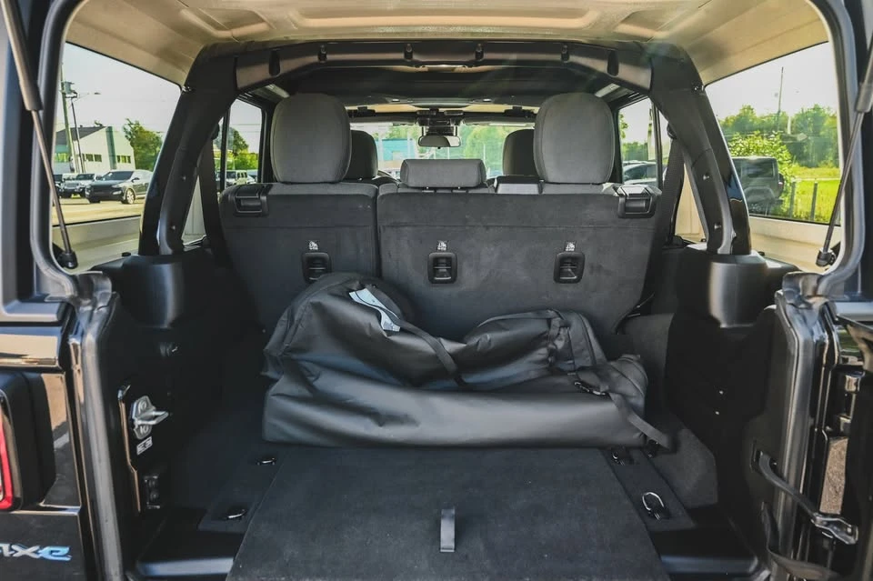 2024 Jeep JL Wrangler - Image 9 of 19