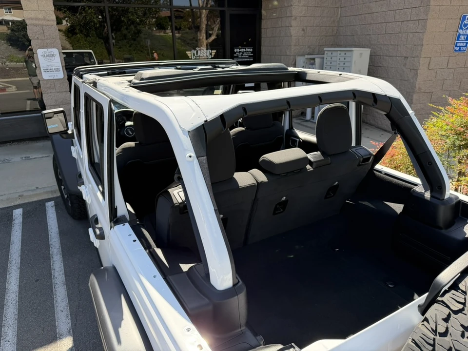 2024 Jeep JL Wrangler - Image 16 of 31
