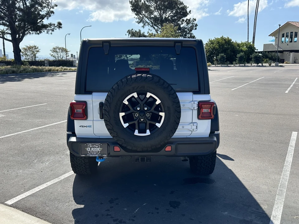 2024 Jeep JL Wrangler - Image 6 of 31