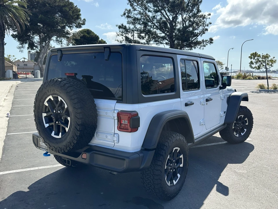2024 Jeep JL Wrangler - Image 7 of 31