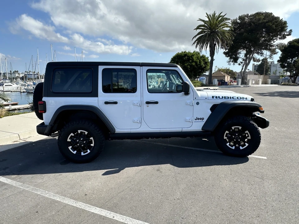 2024 Jeep JL Wrangler - Image 8 of 31