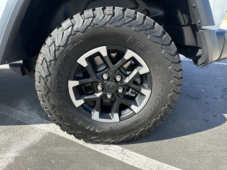 2024 Jeep JL Wrangler - Image 20 of 31